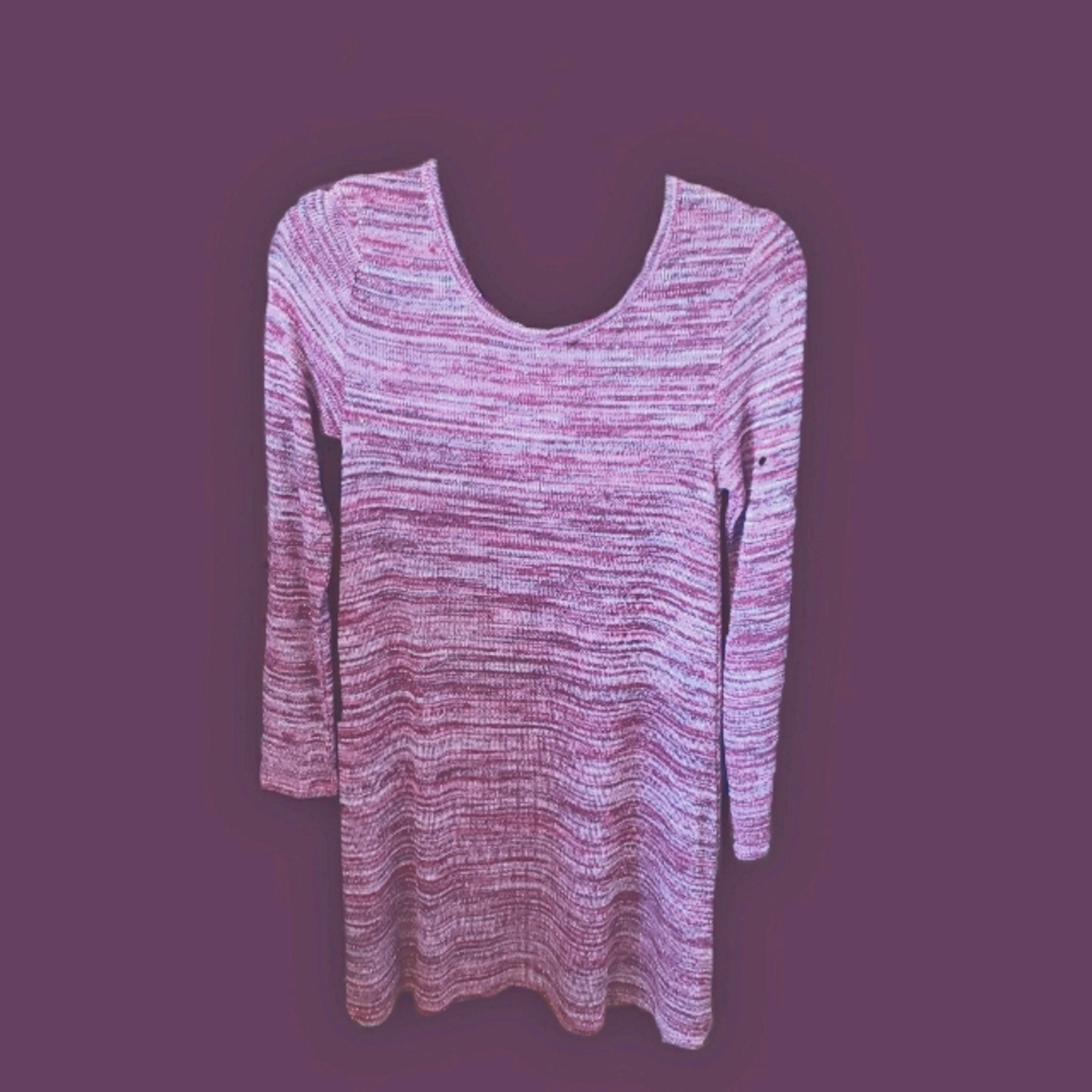 Adam Levine light knit *great over leggings*